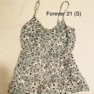 Pre-loved FOREVER 21 Romper